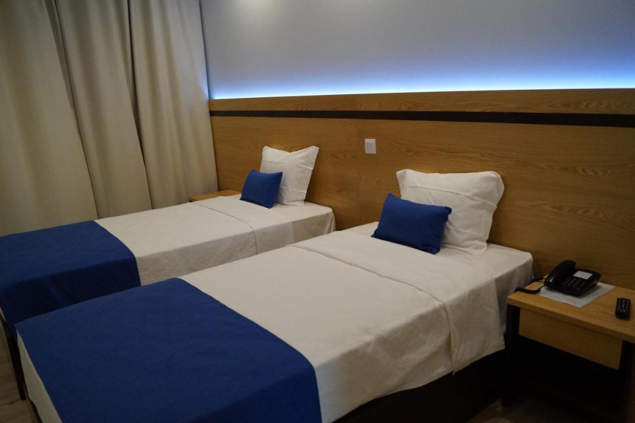 Angra Central Hotel Angra do Heroísmo Extérieur photo